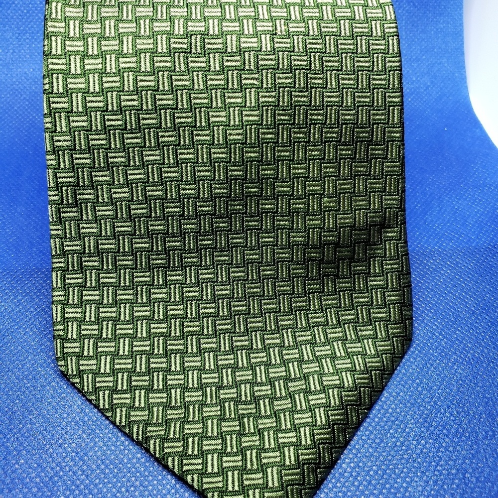 Green brooks brothers makers silk tie